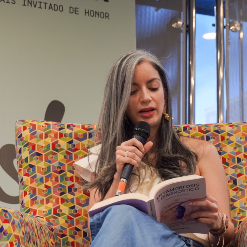Libro Metamorfosis de un diagnóstico Ximena Nieto FILBo 20259138 (1)